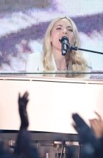 SKYLAR GREY Performs at American Music Awards 2017 in Los Angeles 11/19/2017