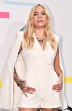 SKYLAR GREY Performs at American Music Awards 2017 in Los Angeles 11/19/2017