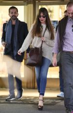 SOFIA VERGARA Shopping at Saks Fifth Avenue in Beverly Hills 11/28/2017