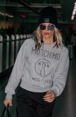 STACY FERGIE FERGUSON at Heathrow Airport in London 11/15/2017