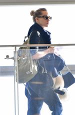 SUKI WATERHOUSE at Los Angeles International Airport 11/25/2017