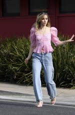 SUKI WATERHOUSE Out and About n West Hollywood 11/17/2017