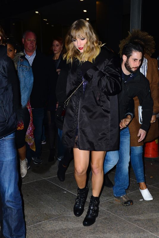 TAYLOR SWIFT Arrives at SNL After-party in New York 11/12/2017