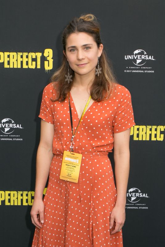 TESSA DE JOSSELIN at Pitch Perfect 3 Premiere in Sydney 11/29/2017