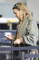 TOVE LO at LAX Airport in Los Angeles 111/11/2017
