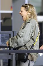 TOVE LO at LAX Airport in Los Angeles 111/11/2017