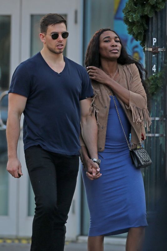 VENUS WILLIAMS and Ekio Pis Out in New Orleans 11/15/2017