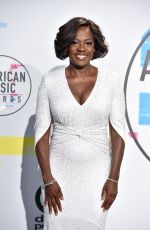 VIOLA DAVIS at American Music Awards 2017 at Microsoft Theater in Los Angeles 11/19/2017