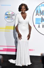 VIOLA DAVIS at American Music Awards 2017 at Microsoft Theater in Los Angeles 11/19/2017
