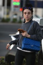 ALESSANDRA TORRESANI Shopping at Trader Joe