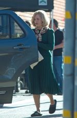 AMY ADAMS on the Set of Backseat in Los Angeles 30/11/2017