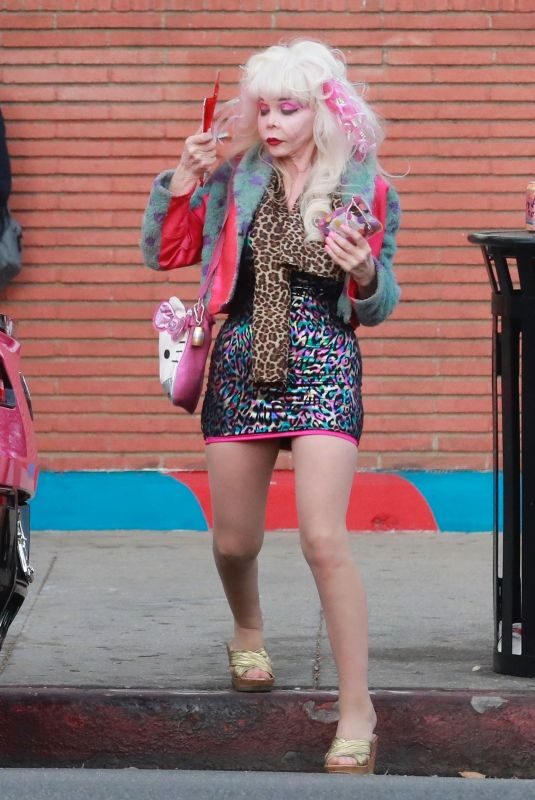 ANGELYNE Out Shopping in Hollywood 12/23/2017