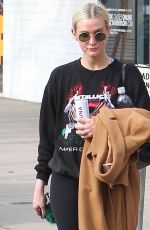 ASHLEE SIMPSON Out in Los Angeles 12/20/2017