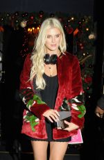 ASHLEY JAMES at Style Icon Nat