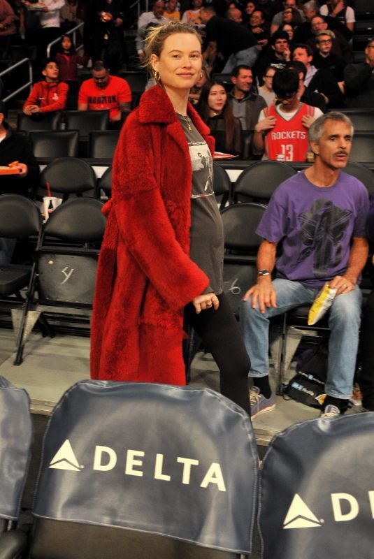 BEHATI PRINSLOO at Houston Rockets vs LA Lakers Game in Los Angeles 12/03/2017