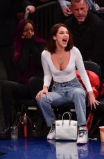 BELLA HADID at Knicks Game in Los Angeles 12/12/2017