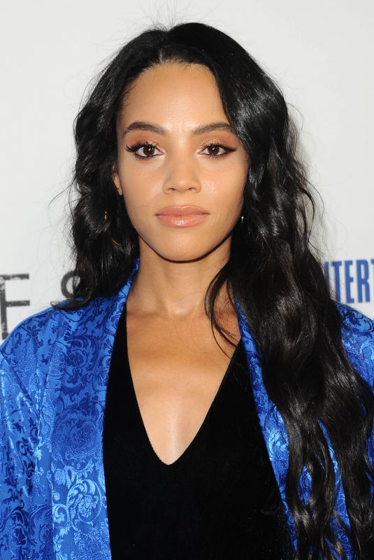 BIANCA LAWSON at Hostiles Premiere in Los Angeles 12/14/2017