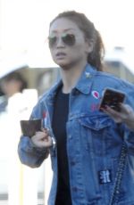 BRENDA SONG Shopping at Trader Joe