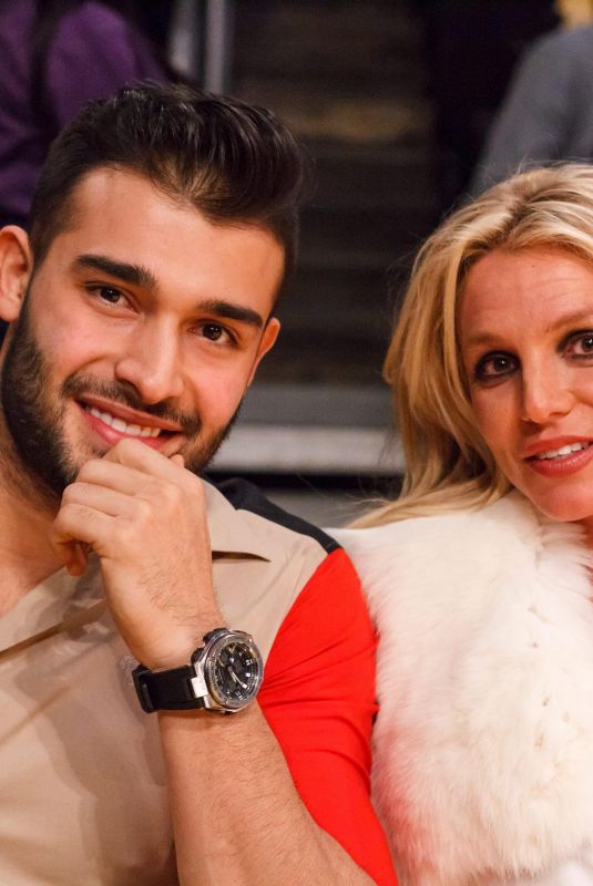BRITNEY SPEARS and Sam Asghari at Lakers vs Golden State Warriors Game in Los Angeles 11/29/2017