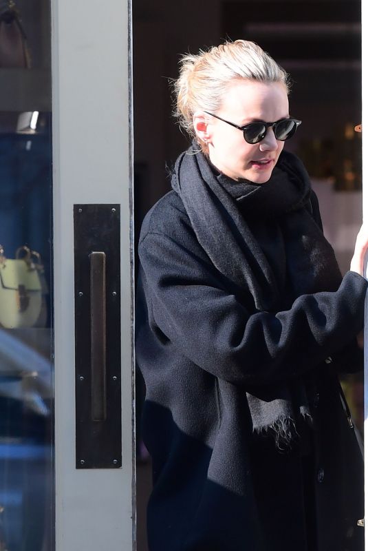 CAREY MULLIGAN Out Shopping in New York 12/05/2017