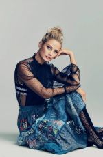 CAROLYN MURPHY in Harper’s Bazaar Magazine, Spain January 2018