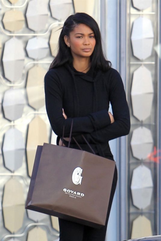 CHANEL IMAN Out Shopping in Beverly Hills 12/21/2017