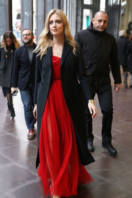 CHIARA FERRAGNI at Swarovski Shop in Milan 12/03/2017