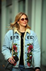 CHIARA FERRAGNI Out and About in Milan 12/19/2017