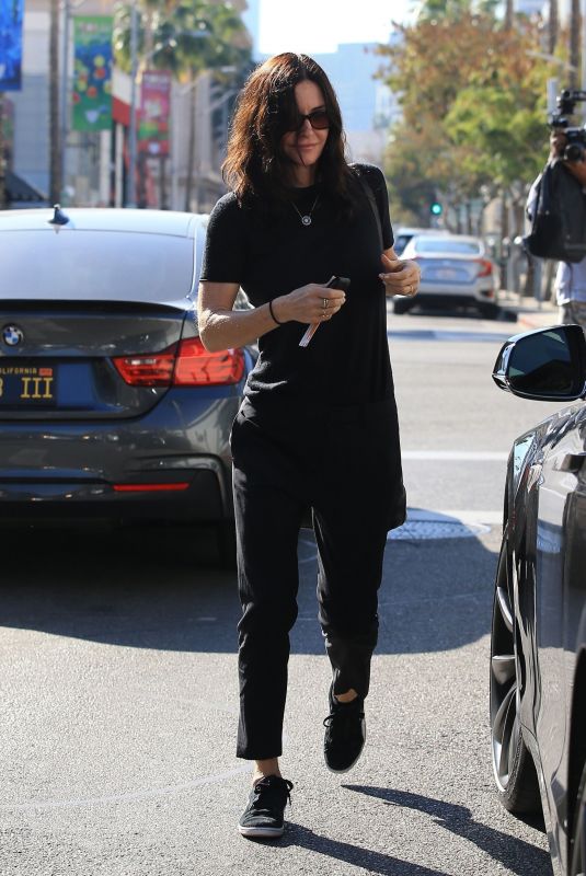COURTENEY COX Out for Lunch at Nate
