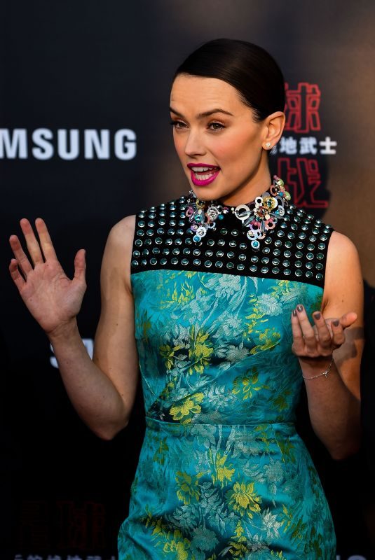 DAISY RIDLEY at Star Wars: The Last Jedi Premiere in Shanghai 12/20/2017