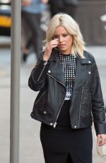 ELIZABETH BANKS Arrives at Jmmy Kimmel Live! in Hollywood 11/30/2017