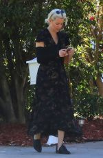 ELIZABETH BANKS in An Arm Sling Out in Los Angeles 12/03/2017