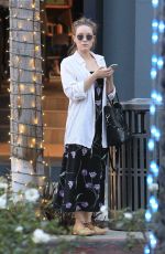 ELIZABETH OLSEN Shopping in Beverly Hills 12/18/2017