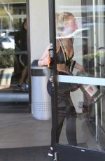 ELLE FANNING at a Gym in Los Angeles 12/27/2017