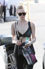 ELLE FANNING at a Gym in Los Angeles 12/27/2017