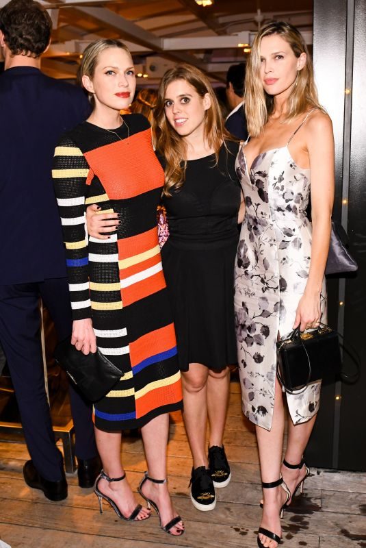 ERIN and SARA FOSTER at Hauser and Wirth Honors Mark Bradford in Miami 12/06/2017