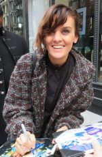 FRANKIE SHAW Arrives at Build Studios in New York 12/04/2017