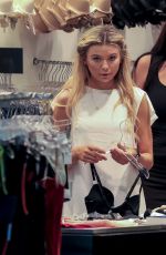 GEORGIA TOFFOLO Shopping at Marina Mirage 12/12/2017