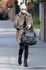 GWEN STEFANI Out for Lunch in Studio City 12/22/2017