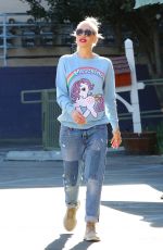 GWEN STEFANI Out in Studio City 12/12/2017