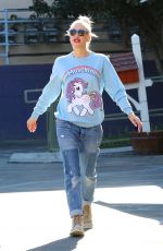 GWEN STEFANI Out in Studio City 12/12/2017