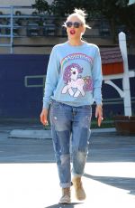 GWEN STEFANI Out in Studio City 12/12/2017