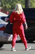 GWEN STEFANI Out Shopping in Burbank 12/09/2017