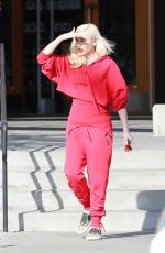 GWEN STEFANI Out Shopping in Burbank 12/09/2017