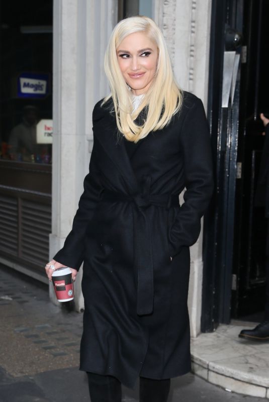 GWENS TEFANI Leaves Kiss FM Studios in London 12/01/2017