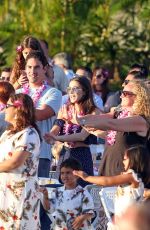 HAILEE STEINFELD Learns a Hawaiian Dance in Maui 12/28/2017