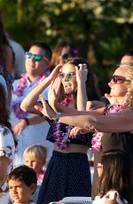 HAILEE STEINFELD Learns a Hawaiian Dance in Maui 12/28/2017