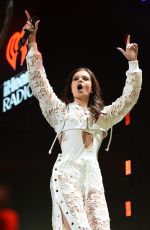 HAILEE STEINFELD Performs at Wild 94.9’s FM’s Jingle Ball in San Jose 11/30/2017