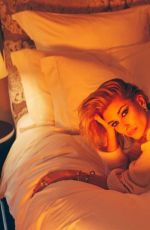 HAILEY BALDWIN for Wonderland Winter 2017/2018