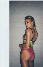 HAILEY BALDWIN for Wonderland Winter 2017/2018